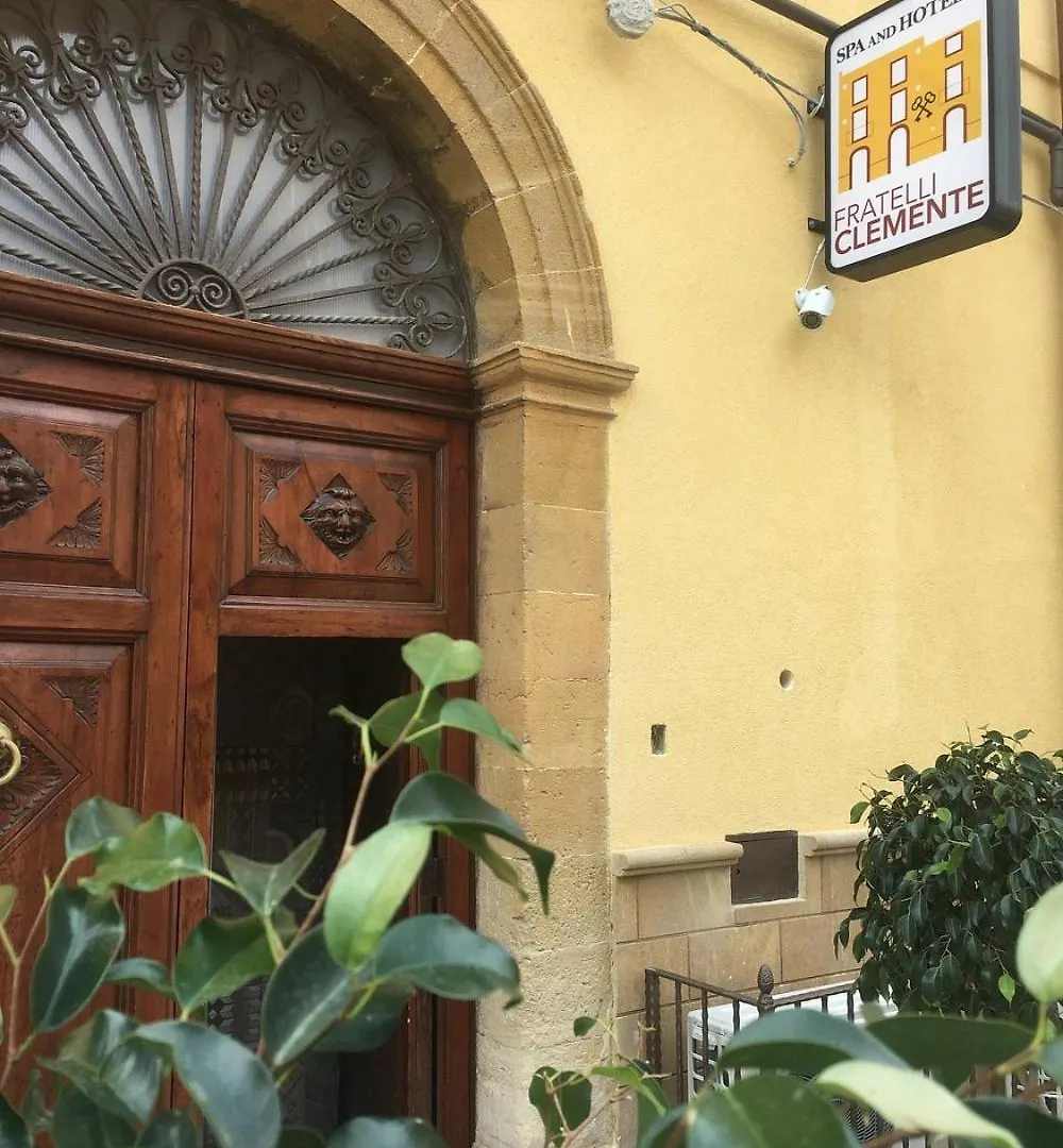 Fratelli Clemente Spa And Hotel カステルヴェトラーノ