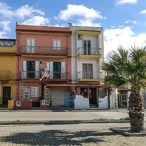 Couette-café Ro.ma., Barcellona-Pozzo di Gotto